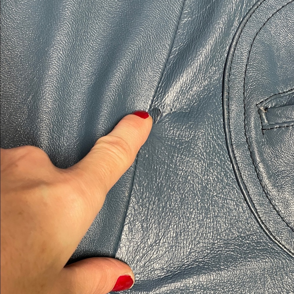 Vintage 70s Women's Blue Leather snap front Coat- adorable - Picture 11 of 11